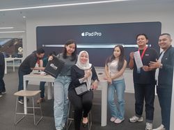 Senyum Apple Fanboy Pesan iPhone 16 yang Lama Dinanti-nanti