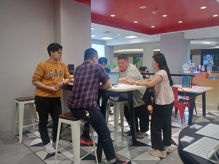 Preorder iPhone 16 di Erajaya Group