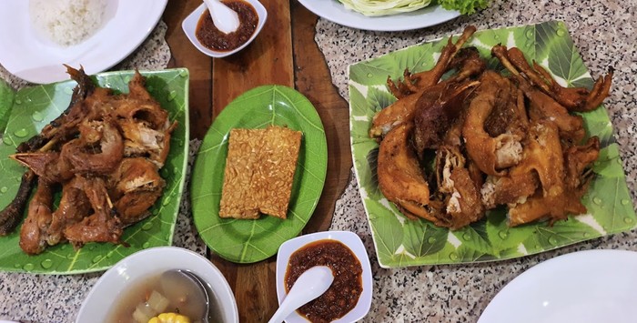 Puas Mantap! Makan di 5 Ayam Goreng yang Terkenal di Jogja