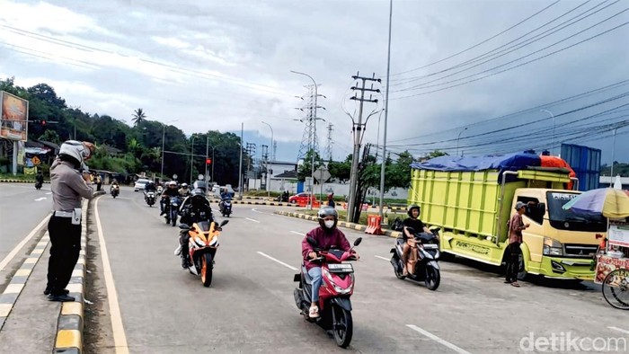 Situasi di ruas jalan Parungkuda - Cibadak