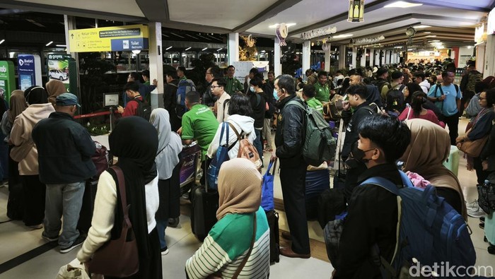 Situasi di Stasiun Bandung