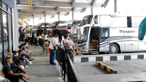 Suasana di Terminal Mengwi, Badung, Jumat (28/3/2025).