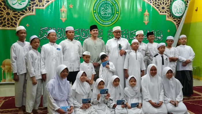 Syazwan Suhaimi bukber di Indonesia.