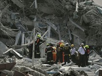 Gedung di Bangkok Ambruk Imbas Gempa Myanmar, 3 Orang Tewas-Puluhan Luka