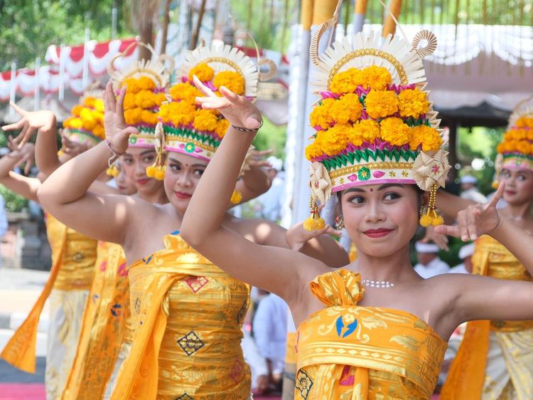 Ribuan Umat Hindu Ikuti Upacara Tawur Agung Kesanga di Candi Prambanan