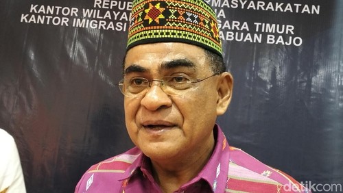 Wakil Ketua Komisi XIII DPR RI Andreas Hugo Pareira seusai mengunjungi Kantor Imigrasi Kelas II Labuan Bajo, Jumat (28/3/2025) sore.