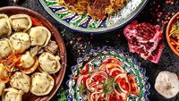 Menu Lebaran di Uzbekistan dipenuhi dengan makanan populer di sana. Seperti pangsit rebus bernama Manti hingga nasi philaf. Foto: Baytalfann/iStock
