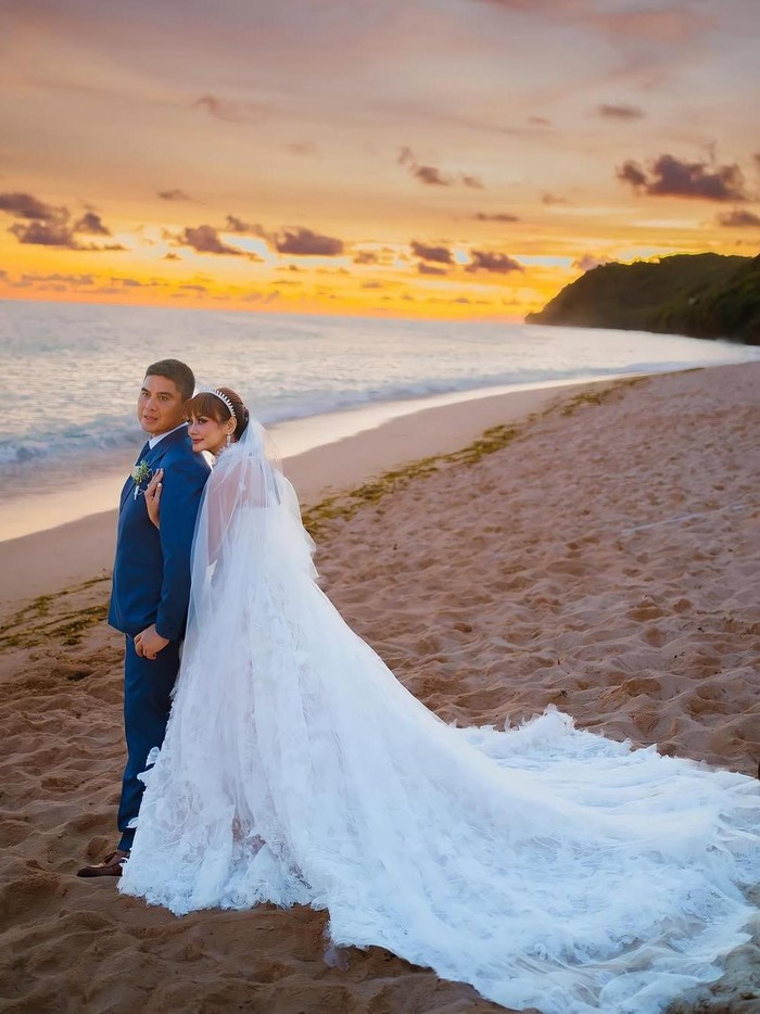 Anita Hara menikah dengan Jeson Siregar.