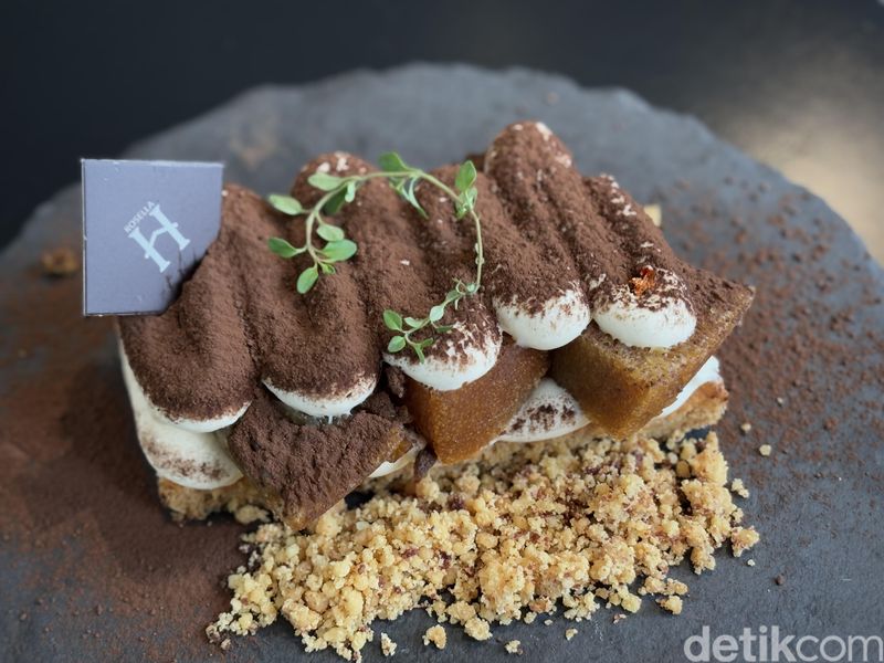 Bikamisu dari Rosella Bakehouse