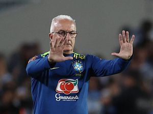 Pelatih Timnas Brasil Dipecat Usai Dibantai Argentina