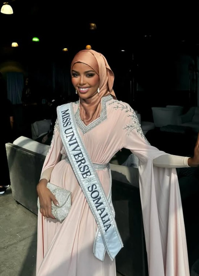 Khadijah lahir di kamp pengungsi Hagadera, Kenya, yang dikelola oleh Kantor Lapangan UNHCR Alinjugur. Pada usia 10 tahun, dia dan keluarganya bermigrasi ke Kanada untuk mencari kehidupan yang lebih baik. Foto: Dok. Instagram @khadija.omarr.