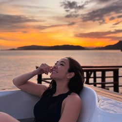 Mesra-mesraan di Nikahan Luna Maya, Gisel: Ketahuan