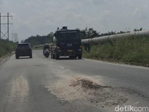 Hati-hati! Jalur Pekanbaru-Siak Banyak Berlubang Bahayakan Pemudik