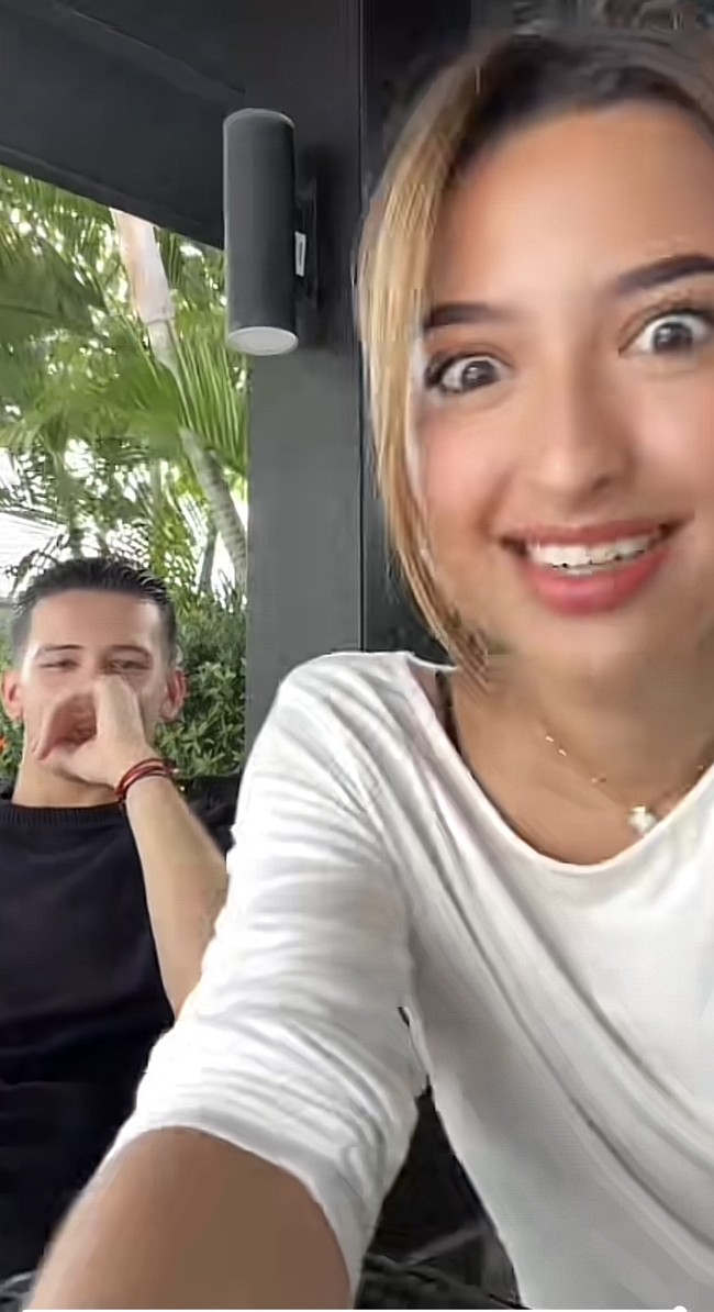 Hubungan artis Jennifer Coppen dan pemain bola Justin Hubner tengah jadi sorotan. Keduanya sering kali tertangkap saling berinteraksi di media sosial. Banyak netizen yang menyetujui jika mereka berpacaran. Foto: TikTok Jennifer Coppen