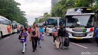 Khofifah mengatakan mudik gratis Pemprov Jatim konsisten ia gelar selama menjabat Gubernur Jatim.