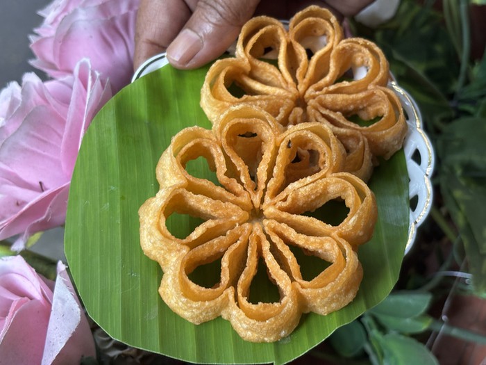 Kue seroja