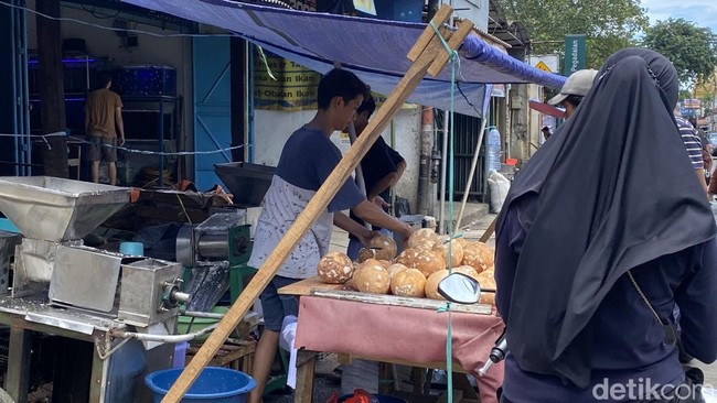 Mereka yang Cuan Jelang Lebaran