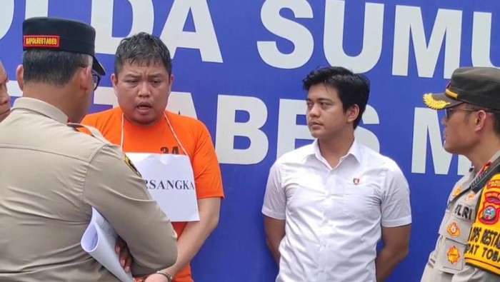 Pelaku ZI saat dihadirkan dalam konferensi pers di Polrestabes Medan. (Dok. Istimewa)