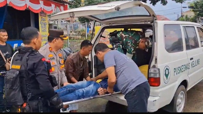 Pemudik jatuh pingsan di Bogor karena kelelahan mengendarai motor. (dok.Istimewa)