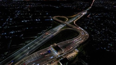 Potret Udara Gemerlap Tol Simpang Susun Cileunyi