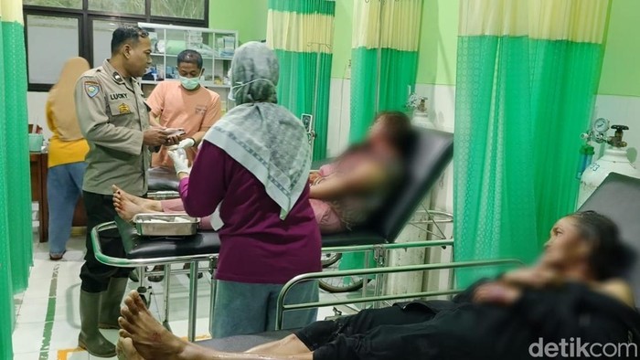 pria bacok mantan istri