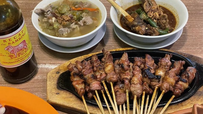 Pulang Kampung ke Tegal, Wajib Makan 5 Sate Kambing Batibul di Sini