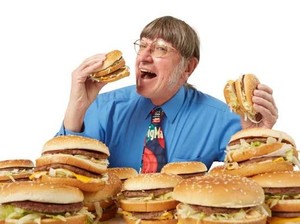 Makan 35.000 Burger Sejak 1972, Pria Ini Pecahkan Rekor Dunia