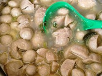 3 Resep Kuah Bakso yang Bening Gurih dan Gampang Dibuat