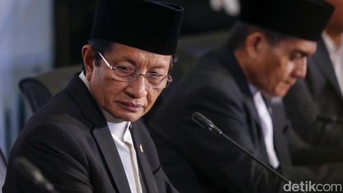 Menteri Agama Nasaruddin Umar menyampaikan hasil sidang isbat di Kantor Kemenag, Jakarta, Sabtu (29/3/2025).