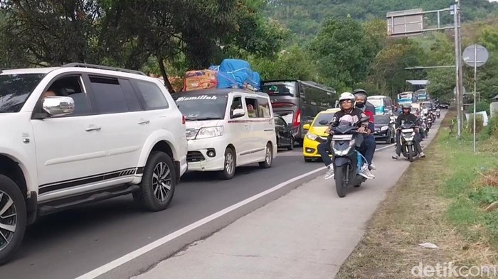 Situasi arus lalin di Limbangan
