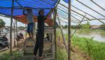 Warga di Karawang Siapkan Warung Musiman untuk Arus Balik