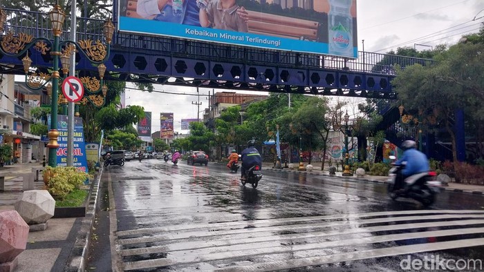 Arus lalu lintas Kota Malang lengang sehari sebelum lebaran