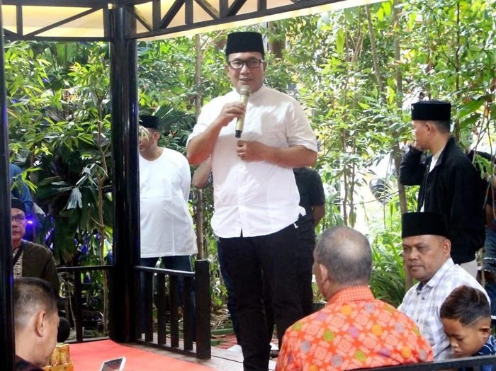 Bupati Kubu Raya, Sujiwo angkat bicara mengenai surat kades minta bantuan lebaran ke pengusaha
