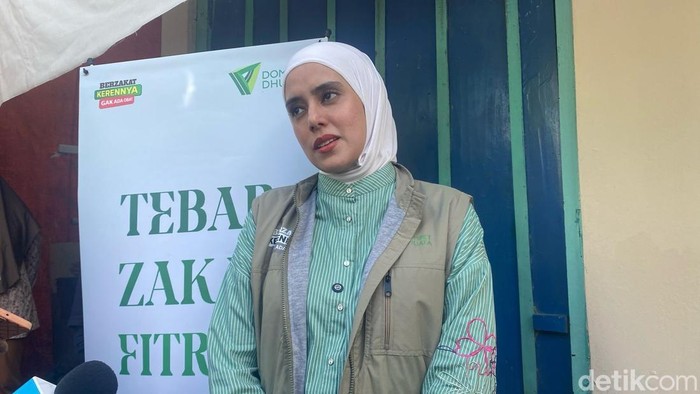 Fairuz A Rafiq bangga dengan cara anak-anaknya menabung uang THR.
