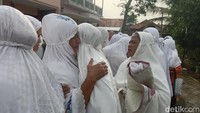 Penentuan awal bulan satu Syawal di tahun 1446 Hijriyah ini dilandasi oleh tuntutan dari Asy-Syahadatain yaitu Guru Habib Umar Bin Ismail Bin Yahya. Yang berpusat di Masjid Kebon Melati, Pangururan, Cirebon. Yaitu mengikuti sistem penghitungan Isnaeniyah.