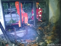 2 Petugas Damkar Cianjur Tertimpa Genting-Balok Kayu Saat Padamkan Api