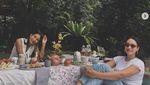 Keseruan Happy Salma Belanja ke Warung hingga Piknik di Magelang