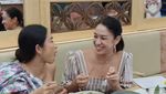 Keseruan Happy Salma Belanja ke Warung hingga Piknik di Magelang