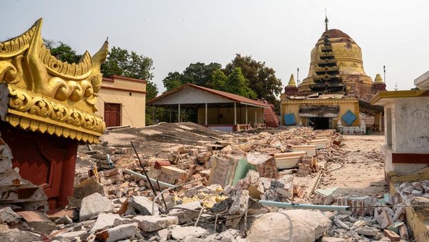 A view shows debris after a strong earthquake struck central Myanmar, in Mandalay, Myanmar, March 29, 2025. REUTERS/Stringer