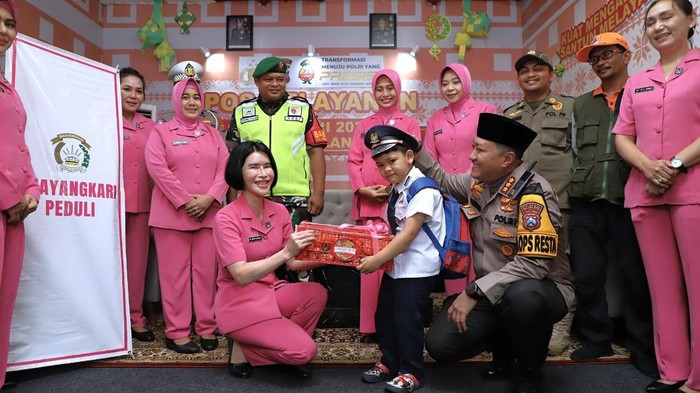 Kunjungan Ketua Bhayangkari Cabang Kota Malang Kota Nany Nanang Haryono
