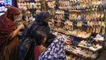 Pasar-pasar di Pakistan Diserbu Pengunjung Jelang Lebaran
