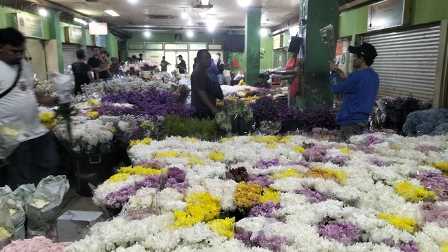 Berburu Sedap Malam hingga Lapis Legit Viral Jelang Lebaran