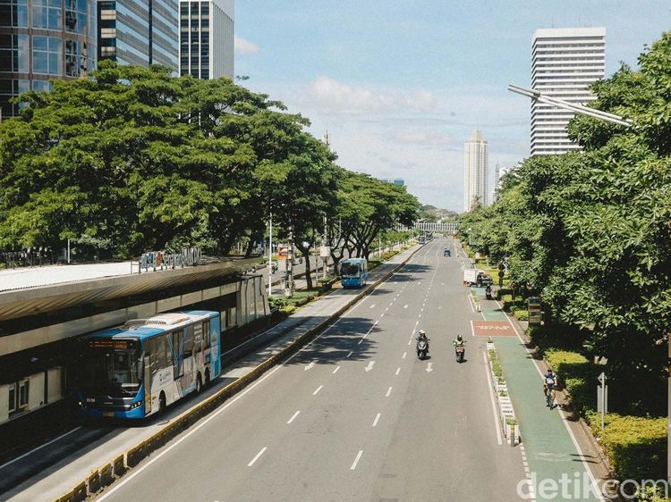 Potret Jakarta Lengang H-1 Lebaran Ditinggal Mudik