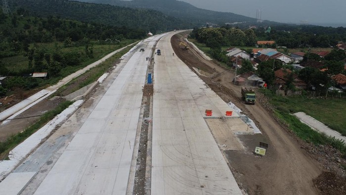 Proyel Tol Probolinggo-Banyuwangi Paket 3, sepanjang  5,8 Km