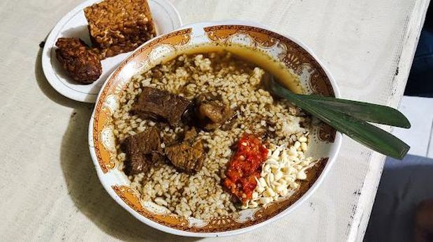 Gurih Mlekoh! 5 Rawon Legendaris di Malang Ada yang Berusia 83 Tahun