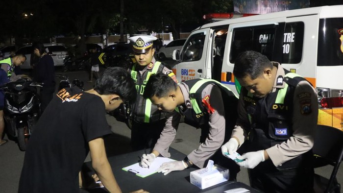 tes urine dadakan polres Pasuruan Kota