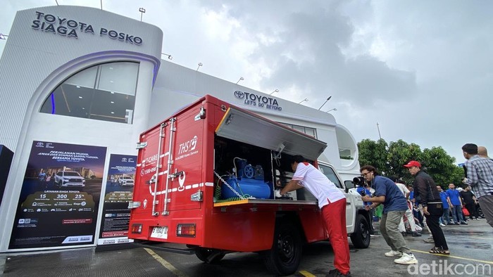 Toyota Posko Siaga disiapkan oleh Toyota Indonesia selama mudik lebaran idulfitri 2025.
