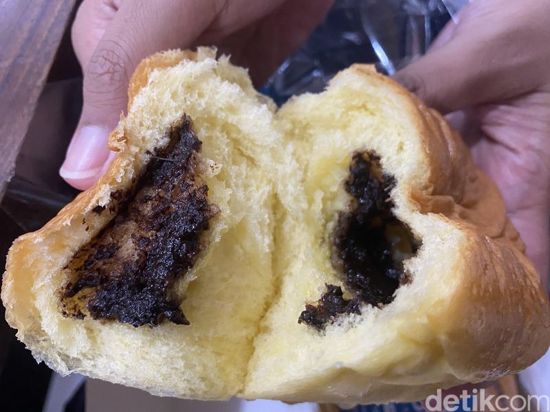 Wajib Coba! Roti Bluder Susu yang Lembut Nikmat dari Bakery Hits Jogja