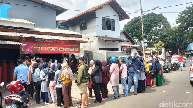 Berburu Sedap Malam hingga Lapis Legit Viral Jelang Lebaran