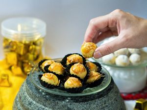 Makan 3 Butir Nastar Setara Sepiring Nasi, Mitos atau Fakta? Ini Kata Pakar